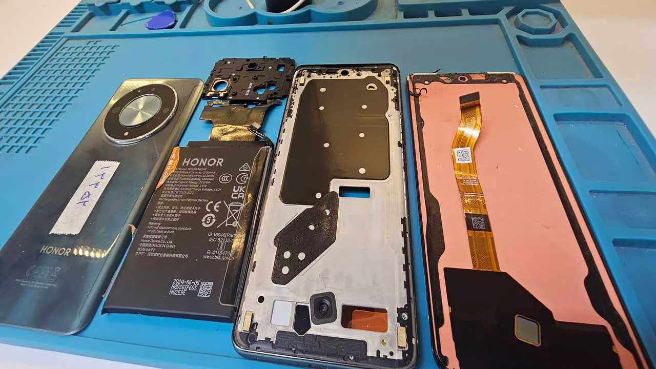 honor-mobile-parts